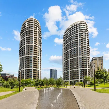 דירה Castle View In Sky Park By Zaha Hadid ברטיסלאבה