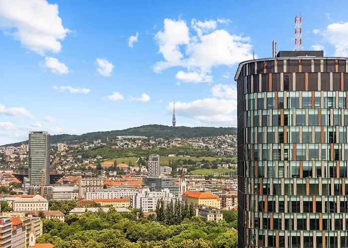 Appartement Castle View In Sky Park By Zaha Hadid *