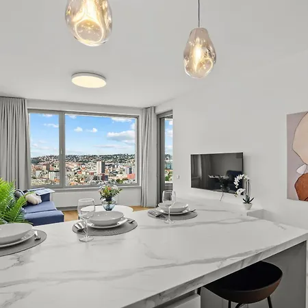 Castle View In Sky Park By Zaha Hadid * Μπρατισλάβα