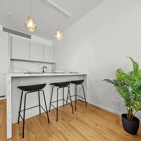 Castle View In Sky Park By Zaha Hadid Διαμέρισμα Μπρατισλάβα