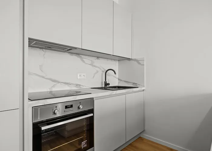 Castle View In Sky Park By Zaha Hadid ברטיסלאבה